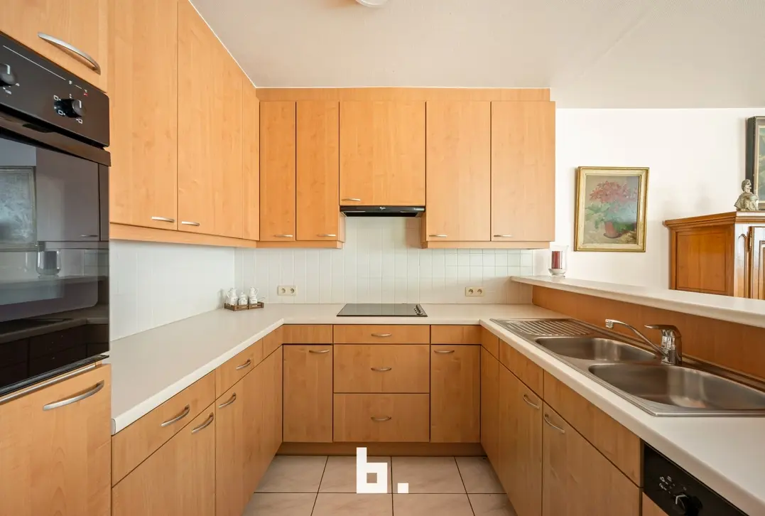 Instapklaar appartement met 2 slaapkamers op toplocatie in het centrum van Izegem - Izegem