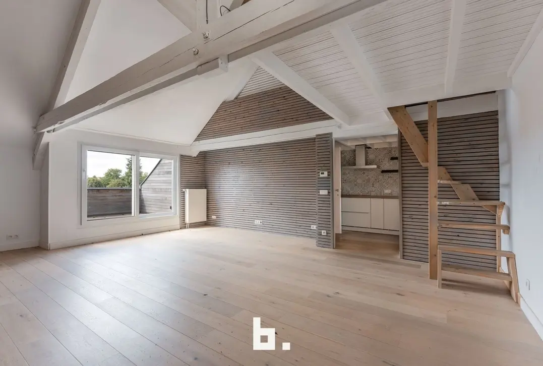 Exclusief neoclassicistisch herenhuis in hartje Roeselare - Roeselare