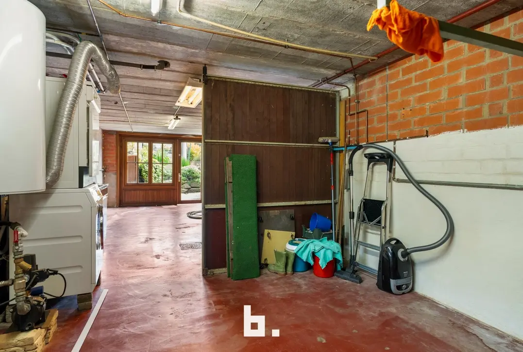 Unieke renovatiewoning in Sint-Eloois-Vijve te koop - Waregem