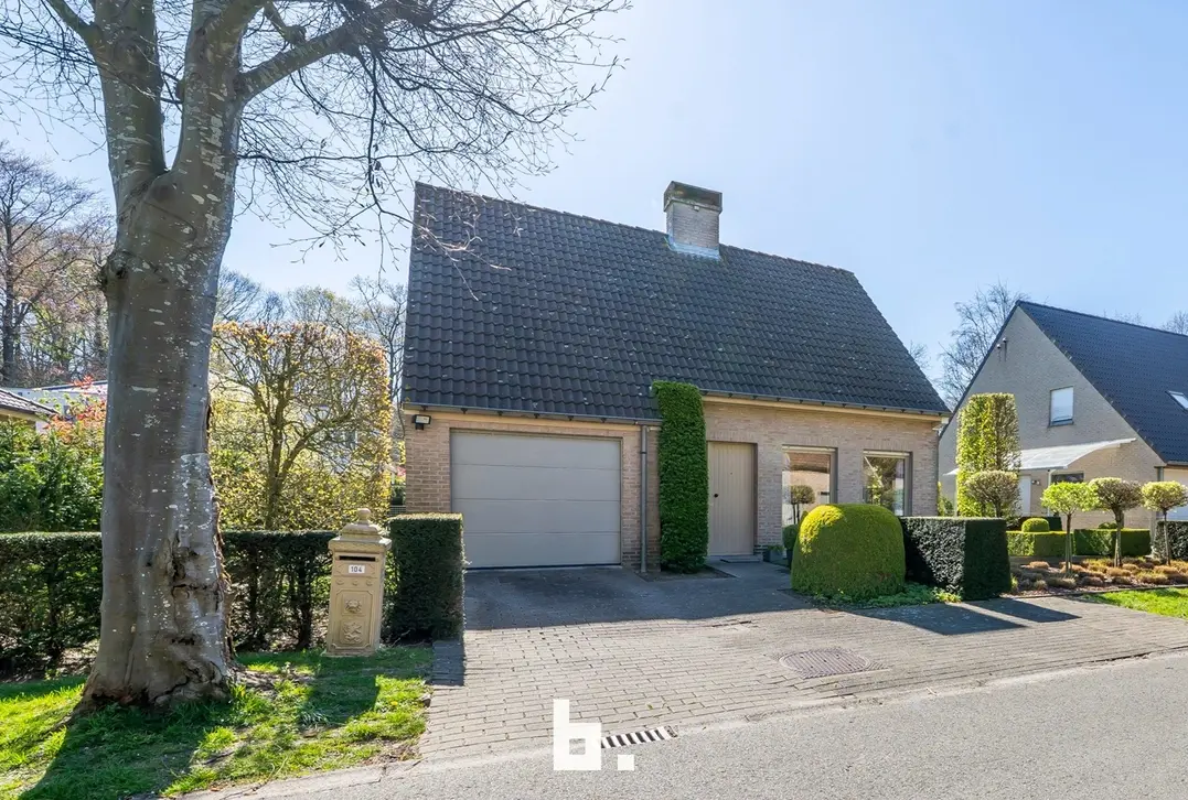 Verzorgde woning gelegen in residentiële wijk - Jabbeke