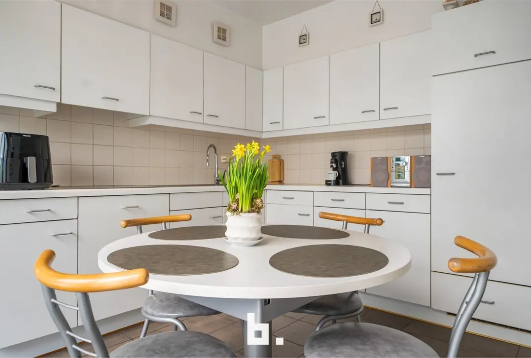 Verzorgde woning gelegen in residentiële wijk - Jabbeke