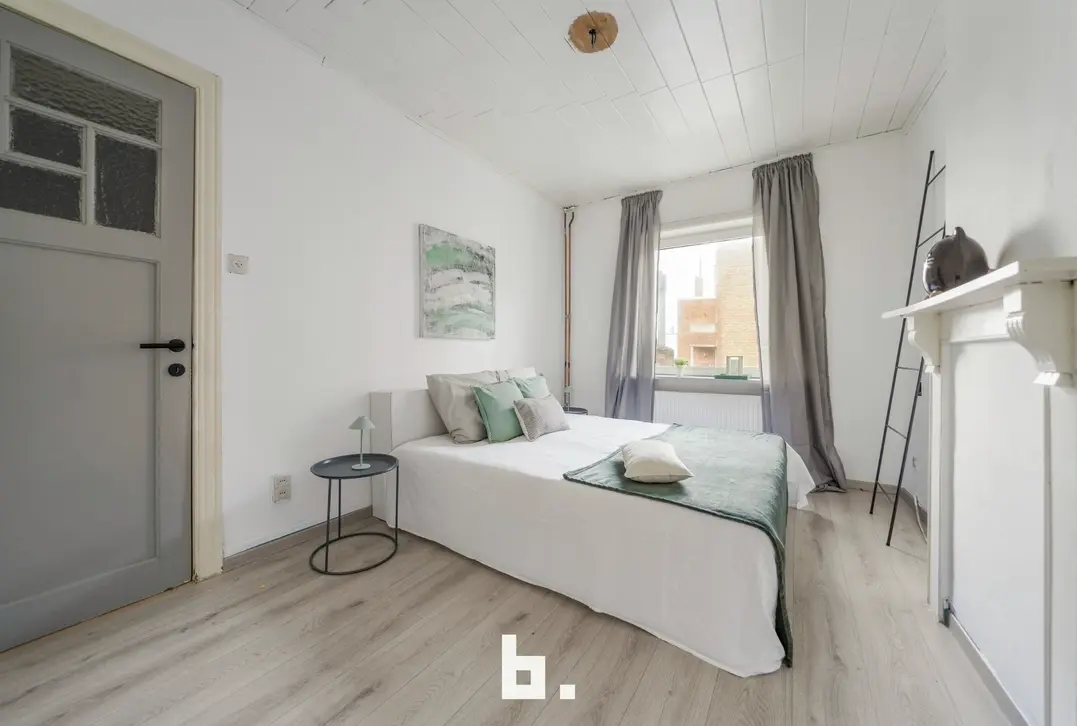 Oostende- Instapklare gezinswoning met 4 slaapkamers en koer  – EPC C & CONFORME ELEKTRICITEIT - Oostende