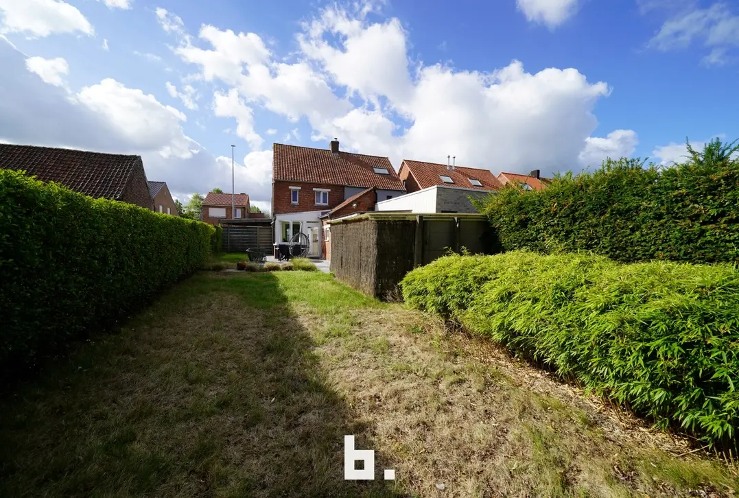 Gezellige woning met zonnige tuin, carport en garage te Oedelem - Oedelem