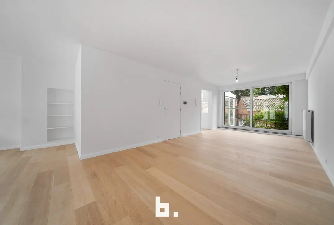 Instapklare woning met garage nabij de Coupure. - Brugge