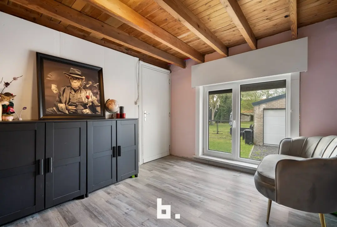 Ruime woning met groote tuin en garage te Hertsberge - Oostkamp