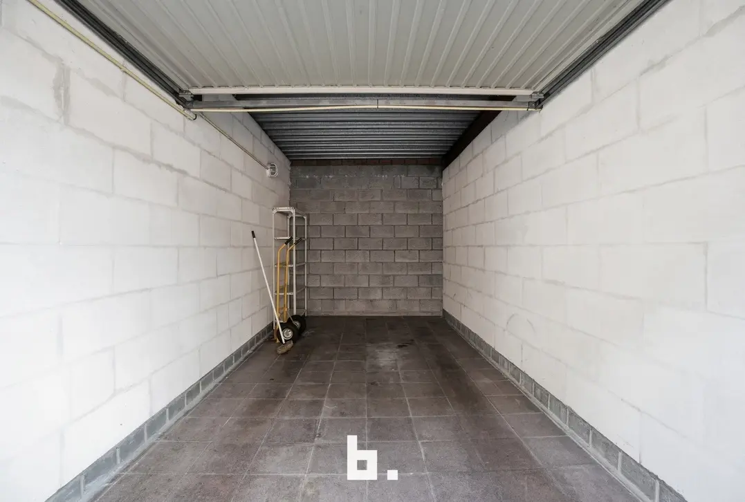 Lichtrijk appartement met twee terrassen en zicht op het Park van de Walle in Roeselare - Roeselare