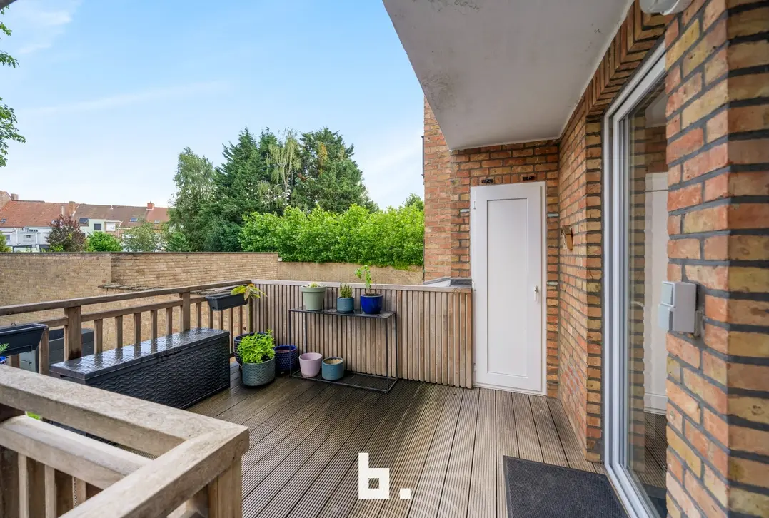 Gerenoveerd lichtrijk 1-slaapkamer appartement met terras - Brugge