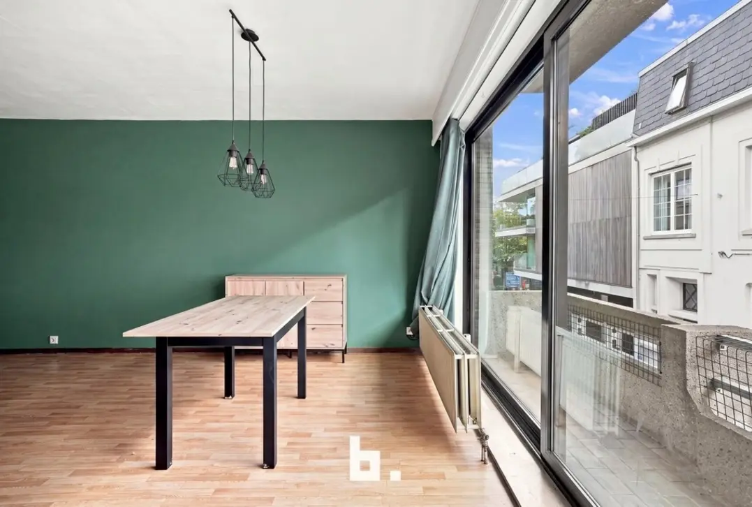 Instapklaar 2-slaapkamerappartement op topligging in Izegem - Izegem