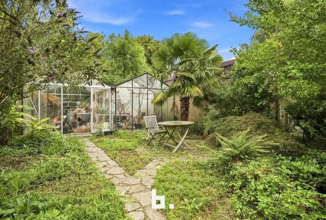 Gezinswoning met tuin in een kindvriendelijke buurt - Roeselare