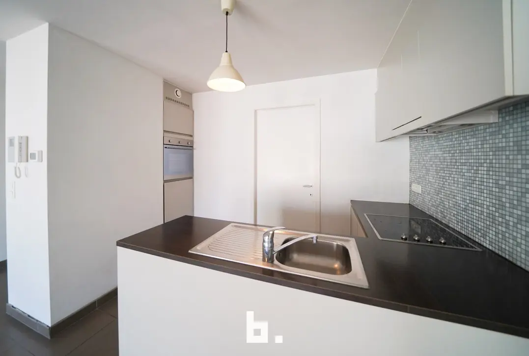 Ruim en lichtrijk appartement met 2 slaapkamers op topligging in Sint-Andries  - Sint-Andries