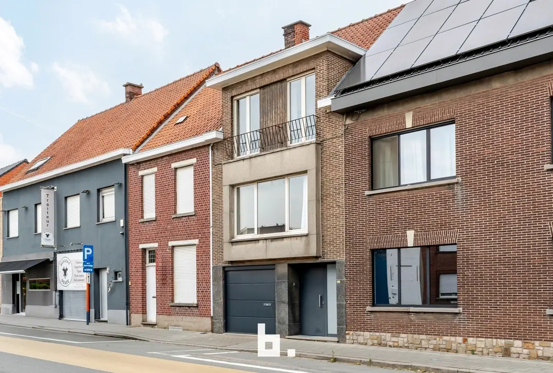 Renovatieproject in Harelbeke, twee woningen te koop - Harelbeke