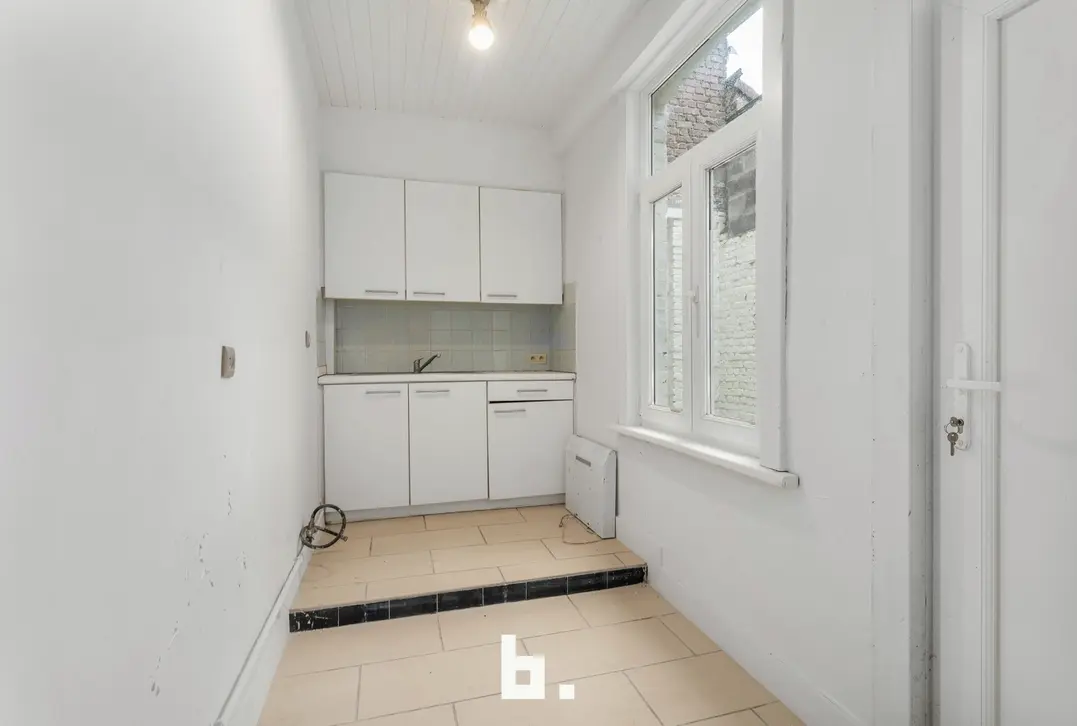 Betaalbare gezinswoning met 4 slaapkamers, vernieuwd dak en gunstig EPC C! - Wervik