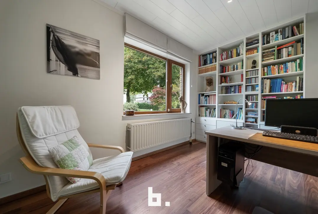 Verrassend ruime villa op uiterst gegeerde locatie in Sint-Andries - Sint-Andries