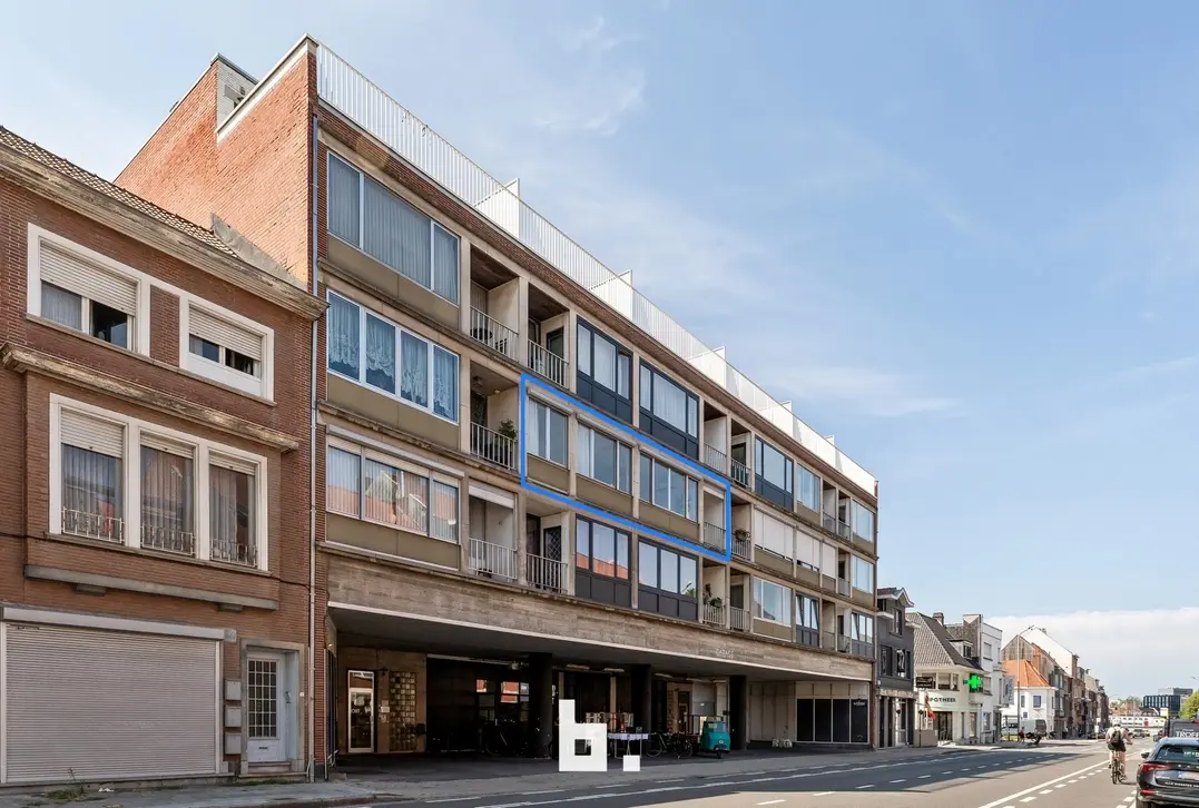 Zeer ruim Appartement in Centrum Kortrijk! - Kortrijk - €255.000