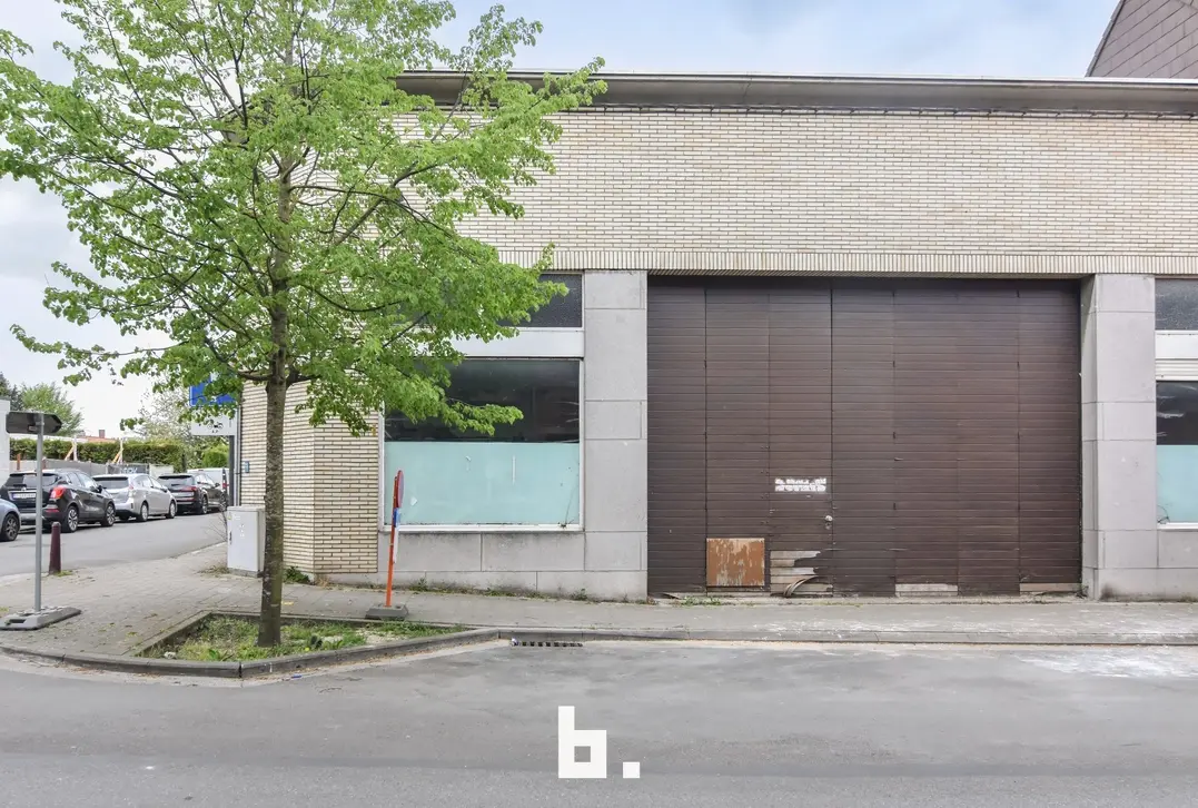 Totaalrenovatie: gebouw met tal van mogelijkheden  - Aalst