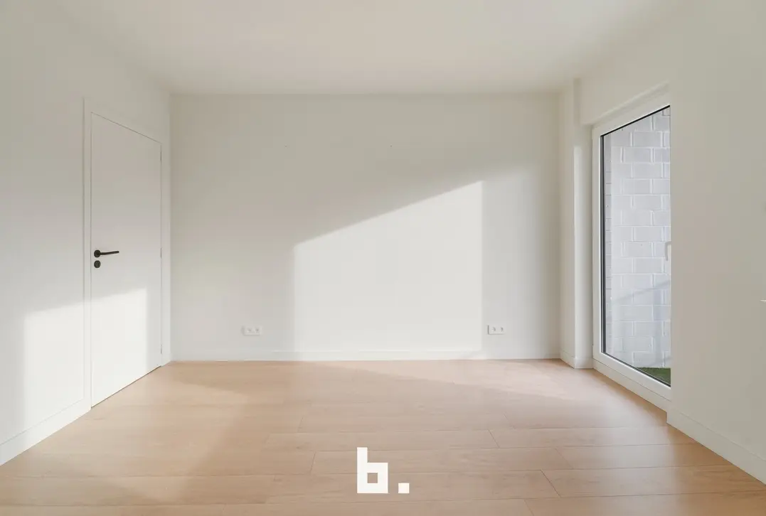 Lichtrijk en ruim appartement met 2 terrassen en garage nabij het centrum - Kortrijk