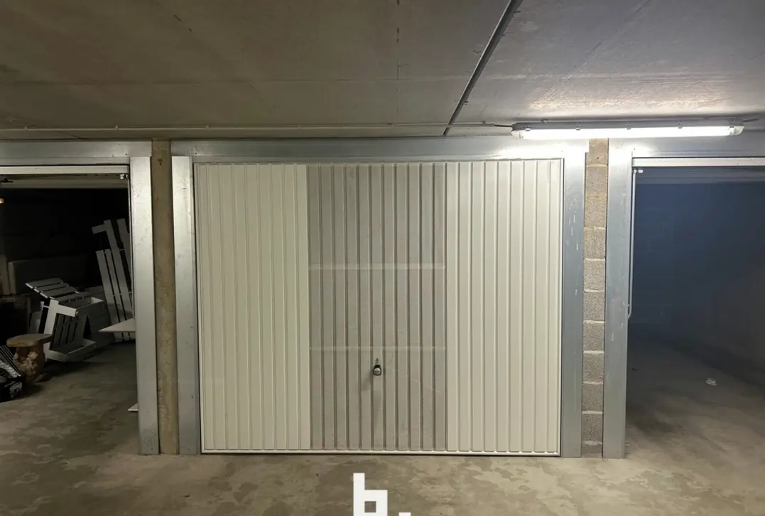 Ondergrondse garagebox nabij Ezelstraat Brugse binnenstad  - Brugge