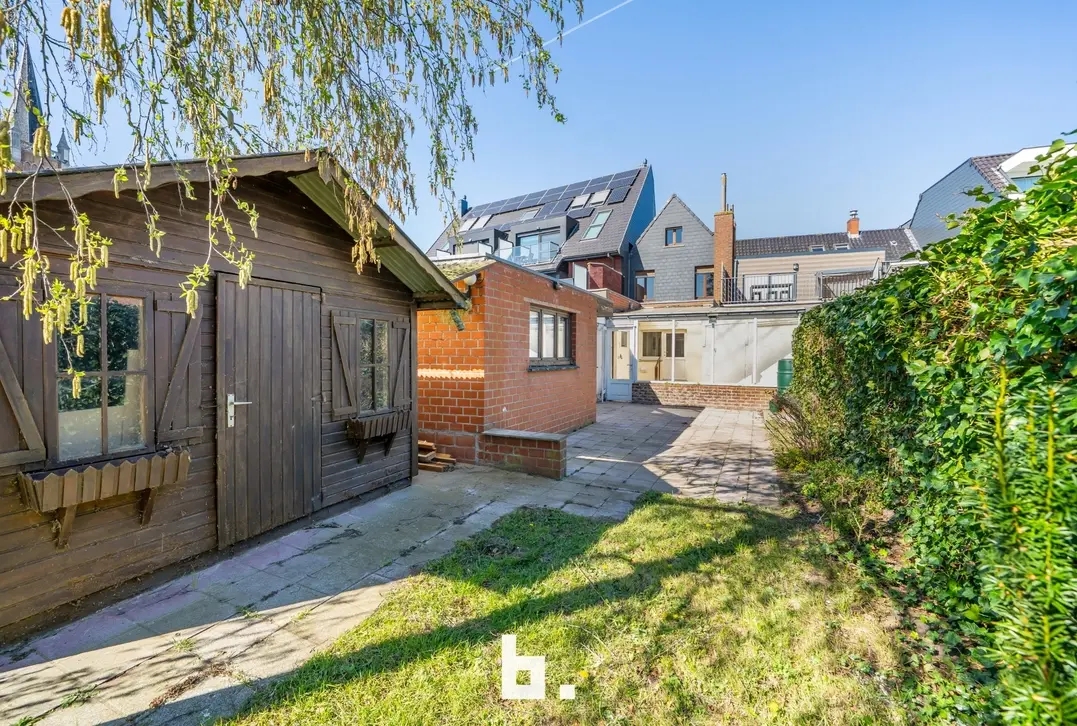  Ruime rijwoning in hartje Sijsele met open zicht op de velden! - Sijsele