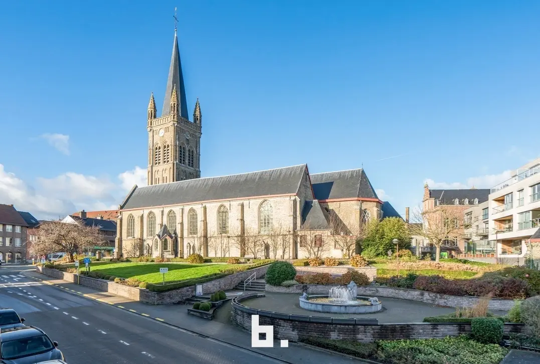 Enorm lichtrijk appartement op uiterst centrale locatie met garage - Hooglede