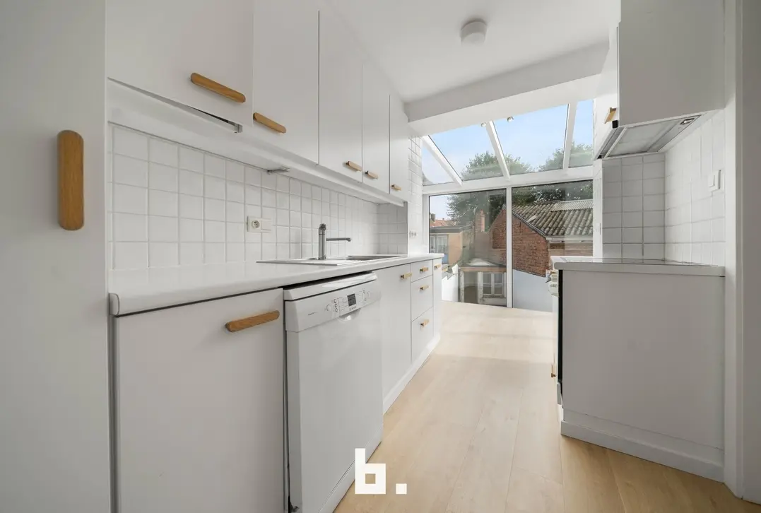 Instapklare woning met garage nabij de Coupure. - Brugge