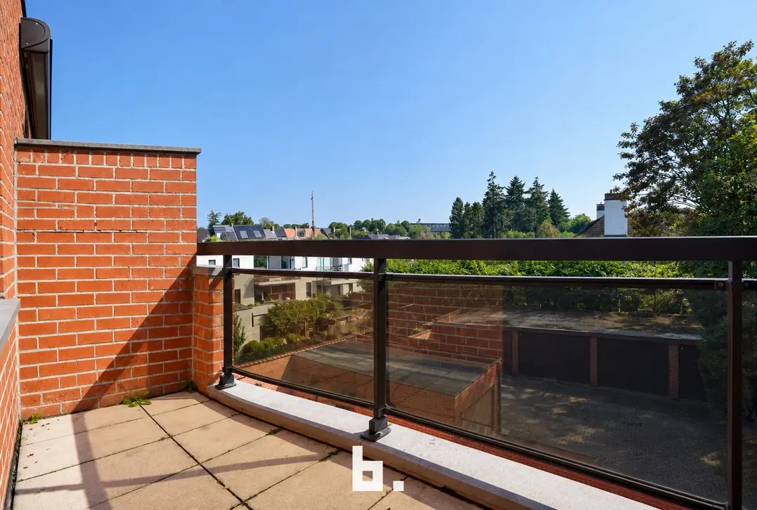 Ruim appartement met 2 slaapkamers en garagebox - Sint-Andries