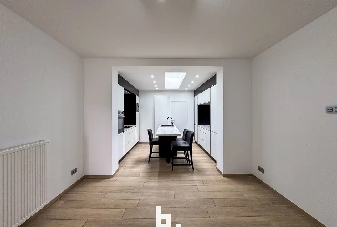 Gerenoveerde gezinswoning / kangoeroewoning met 5 kamers in Kuurne - Kuurne