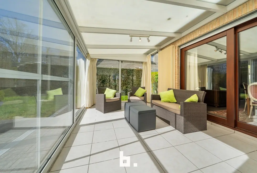 Verzorgde woning gelegen in residentiële wijk - Jabbeke