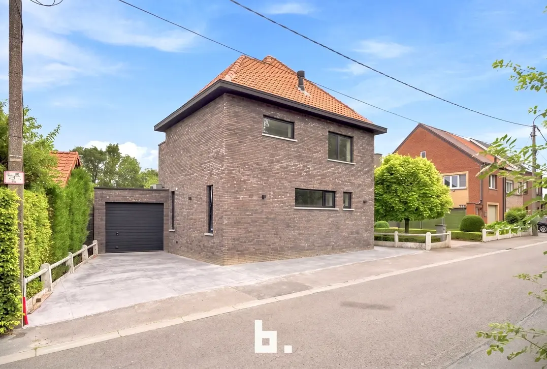 Energiezuinige vrijstaande woning met 3 slaapkamers en inpandige garage - Lendelede
