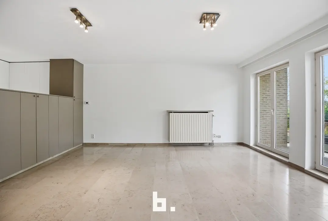 Lichtrijk appartement met twee terrassen en zicht op het Park van de Walle in Roeselare - Roeselare