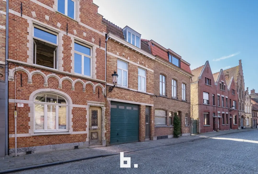 Volledig gerenoveerd 2 slpk duplex appartement op topligging te centrum Brugge  - Brugge
