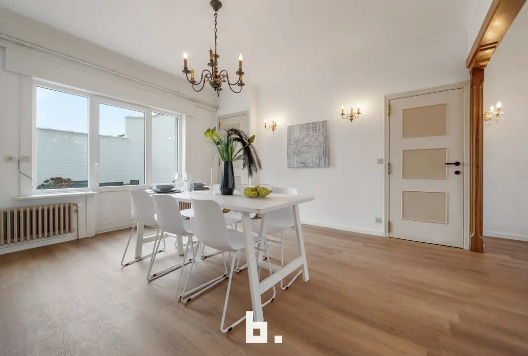 Energiezuinige gezinswoning met 3 slaapkamers en zonnige tuin te Brugge. - Brugge