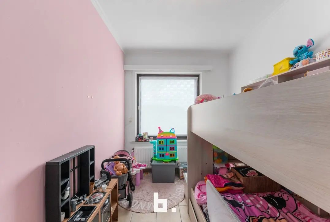 Instapklaar appartement in Kuurne met zonneterras en autostaanplaats - Kuurne