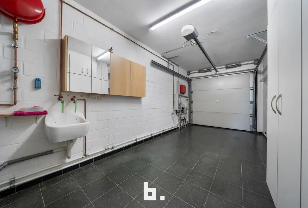 Halfopen bebouwing met 3 slaapkamers en garage op Topligging! - Sint-Andries