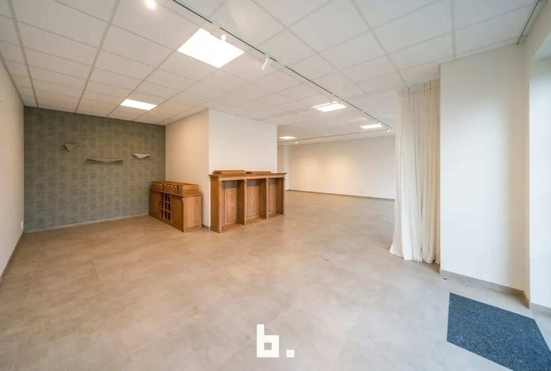 Handelspand van 220m² - Jabbeke