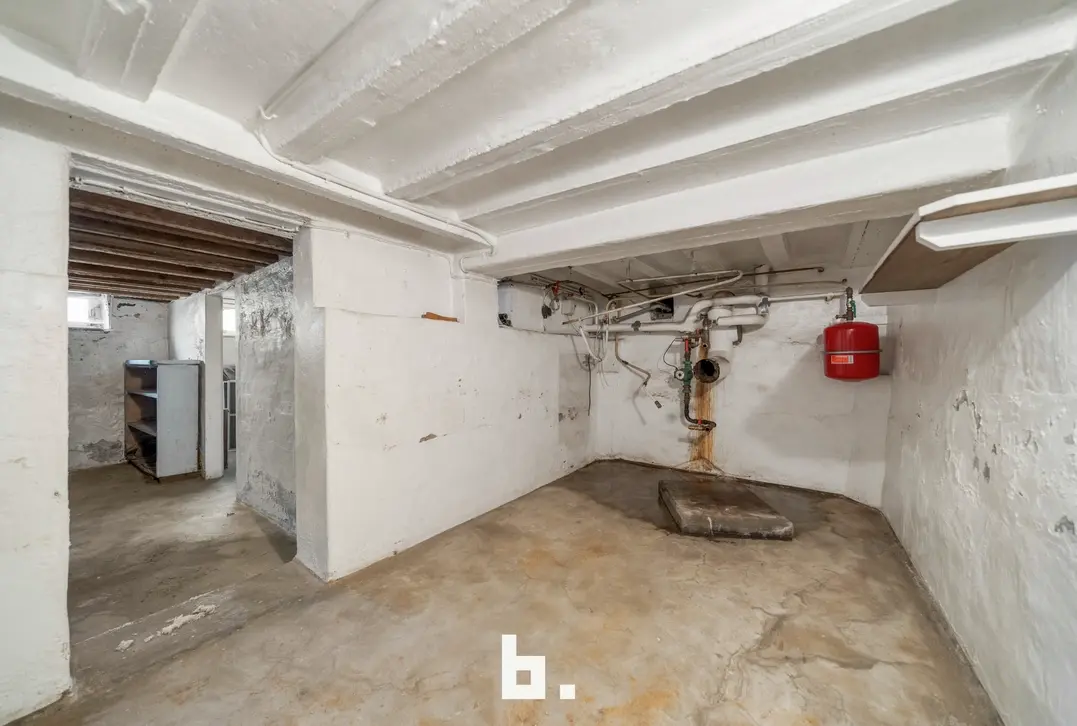 Energiezuinige gezinswoning met 3 slaapkamers en zonnige tuin te Brugge. - Brugge