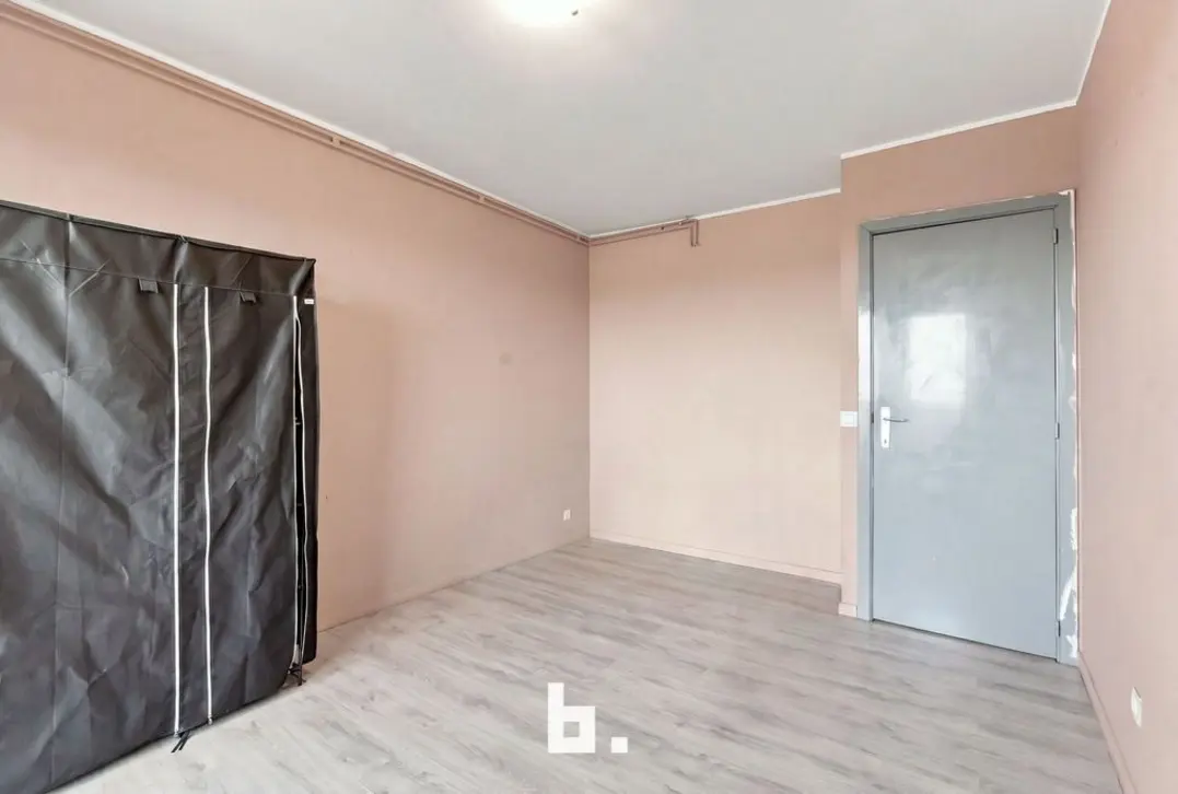 Lichtrijk appartement met ruim zuidterras - Roeselare