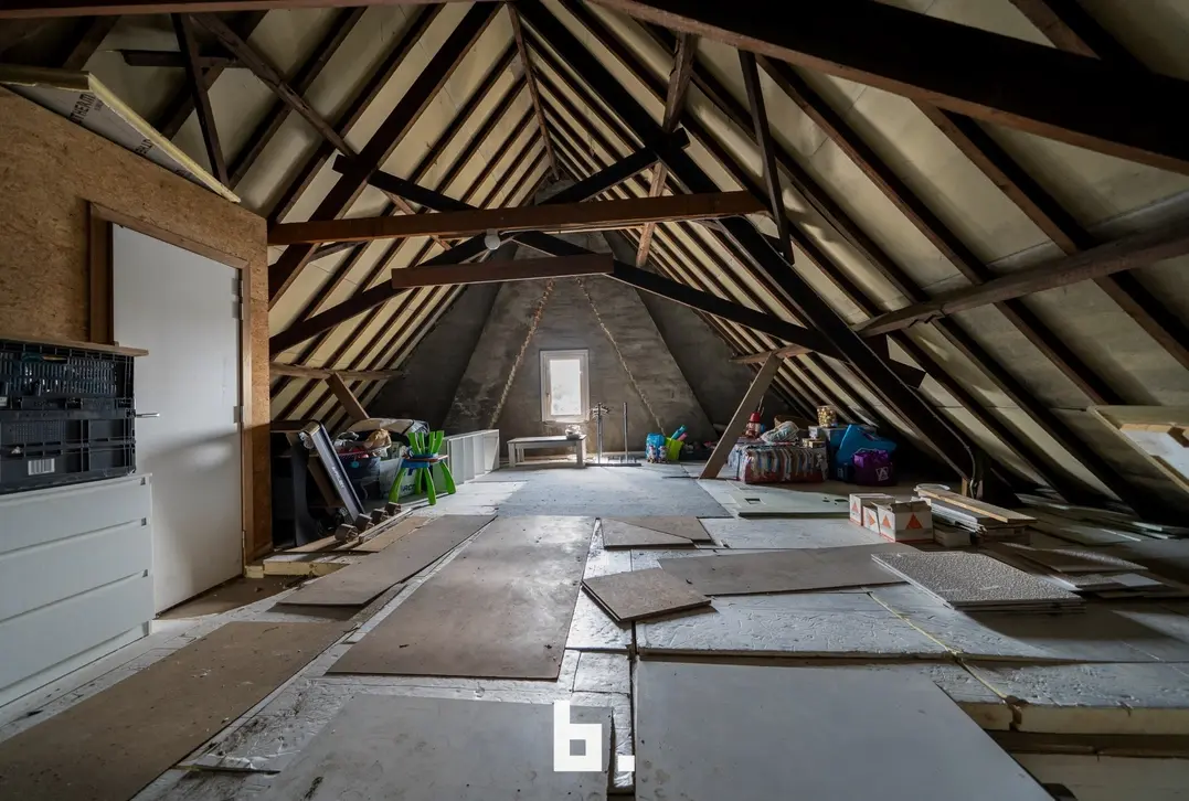 Ruime woning met groote tuin en garage te Hertsberge - Oostkamp