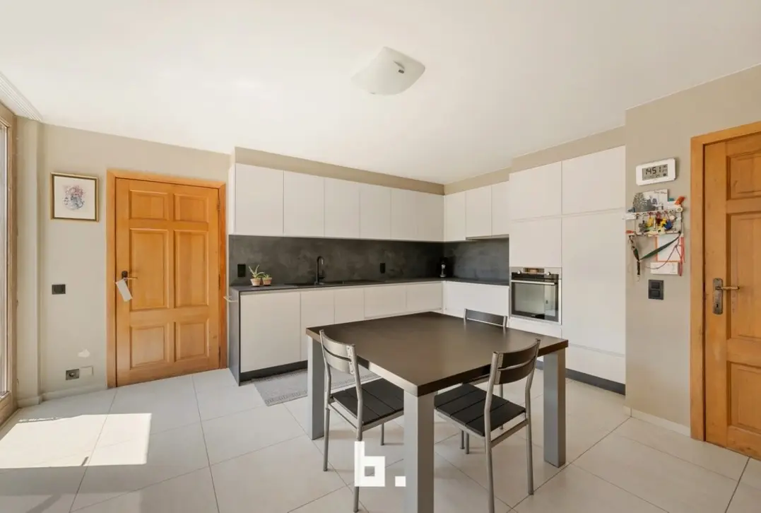 Exclusief wonen in een oase van groen, RIANTE villa met binnenzwembad op 4.192m²!  - Tielt