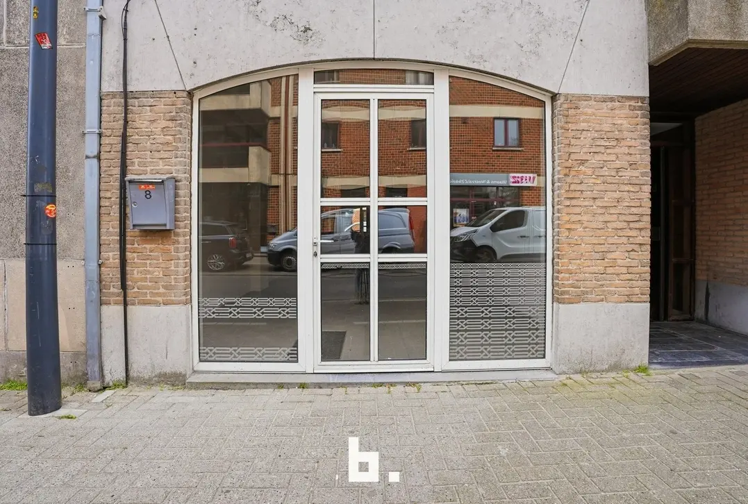 Handelspand te koop op topligging in Roeselare - Roeselare