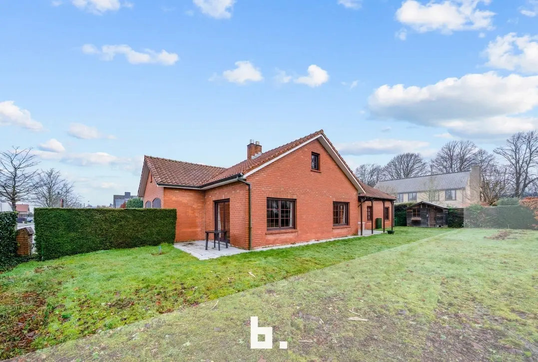 Rustige gelegen te renoveren open bebouwing op topligging - Sint-Andries