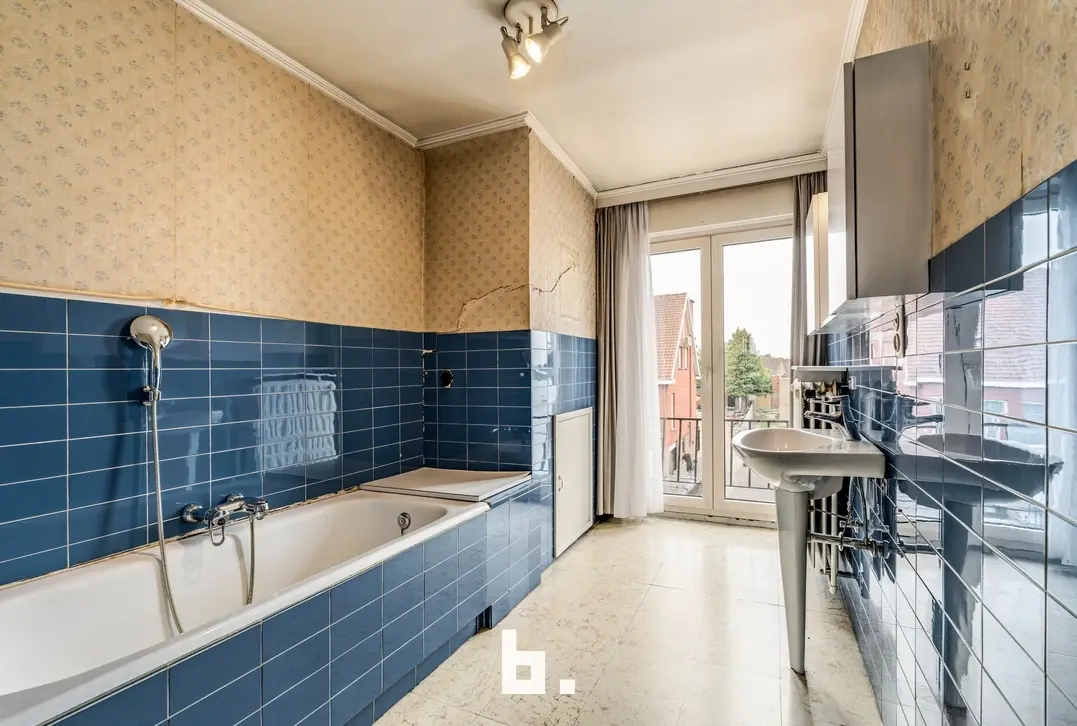 Renovatieproject in Harelbeke, twee woningen te koop - Harelbeke