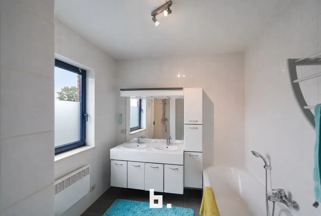 Halfopen woning op een zeer leuke ligging! - Sint-Andries