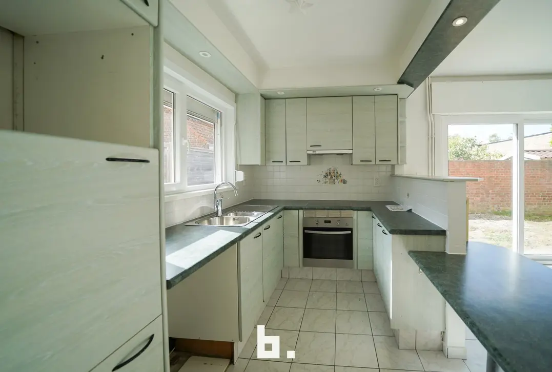 Lichtrijke, instapklare woning met garage op toplocatie - Sint-Michiels