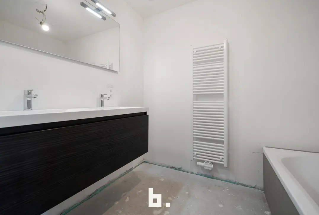 Lichtrijk appartement met 2 slaapkamers en terras - Beveren