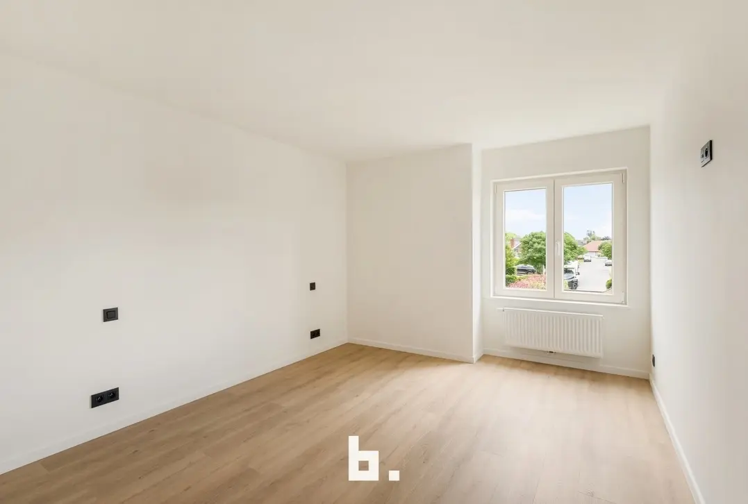 Instapklare, luxueus gerenoveerde villa met praktijkmogelijkheden op toplocatie in Rumbeke - Roeselare