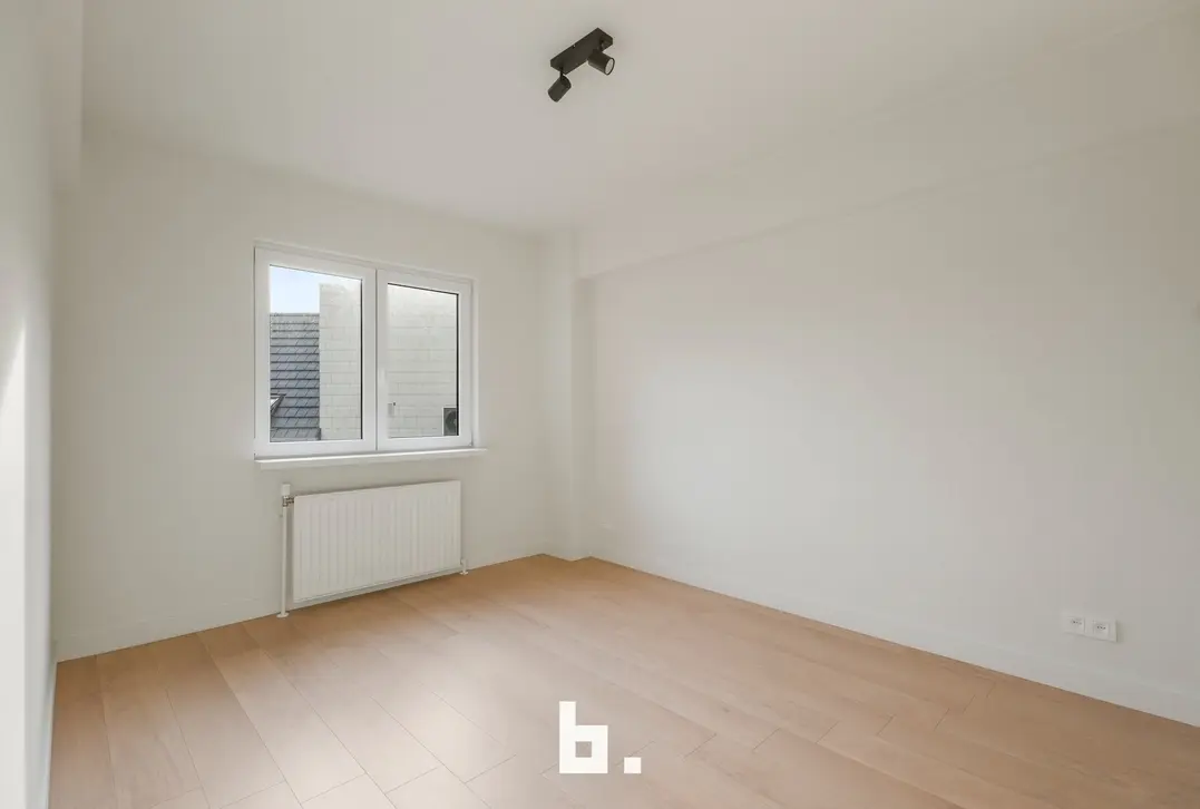 Lichtrijk en ruim appartement met 2 terrassen en garage nabij het centrum - Kortrijk
