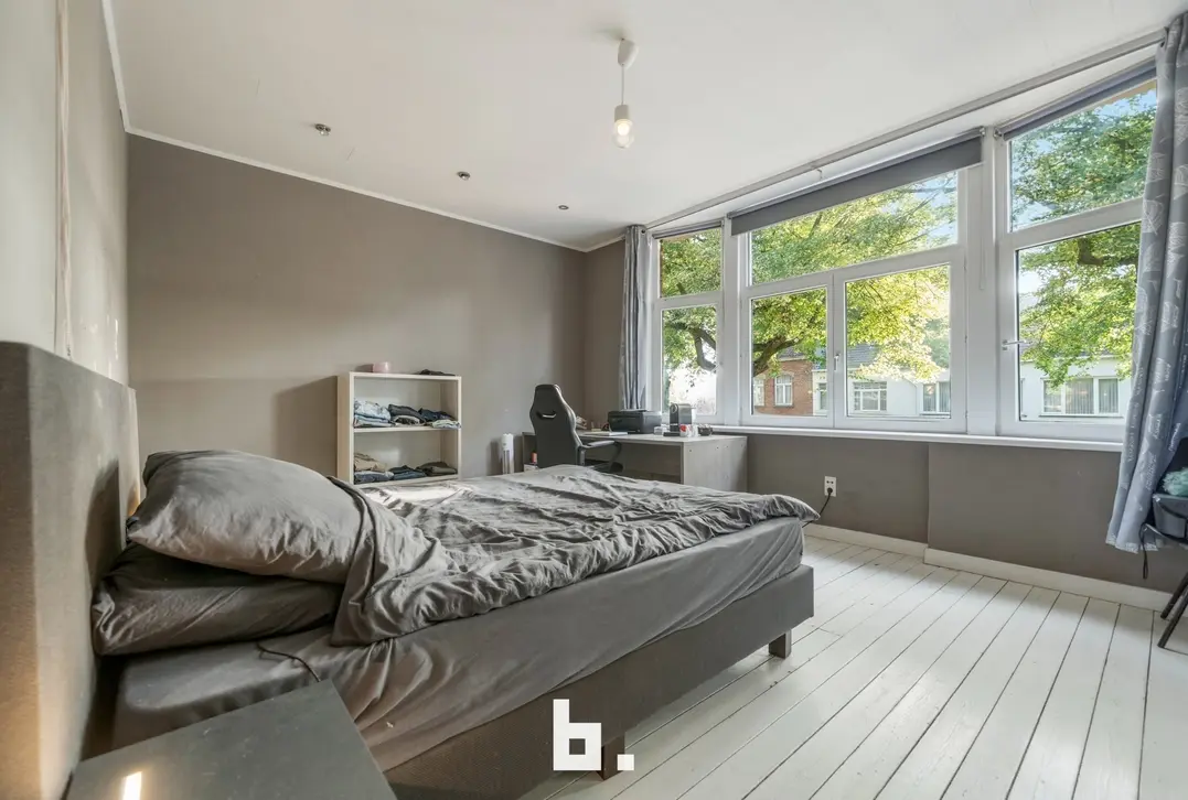 Ruime statige woning op een boogscheut van de historische binnenstad van Brugge - Brugge