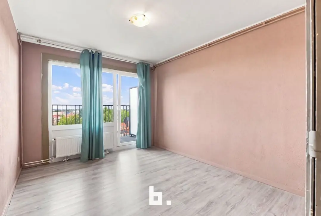 Lichtrijk appartement met ruim zuidterras - Roeselare