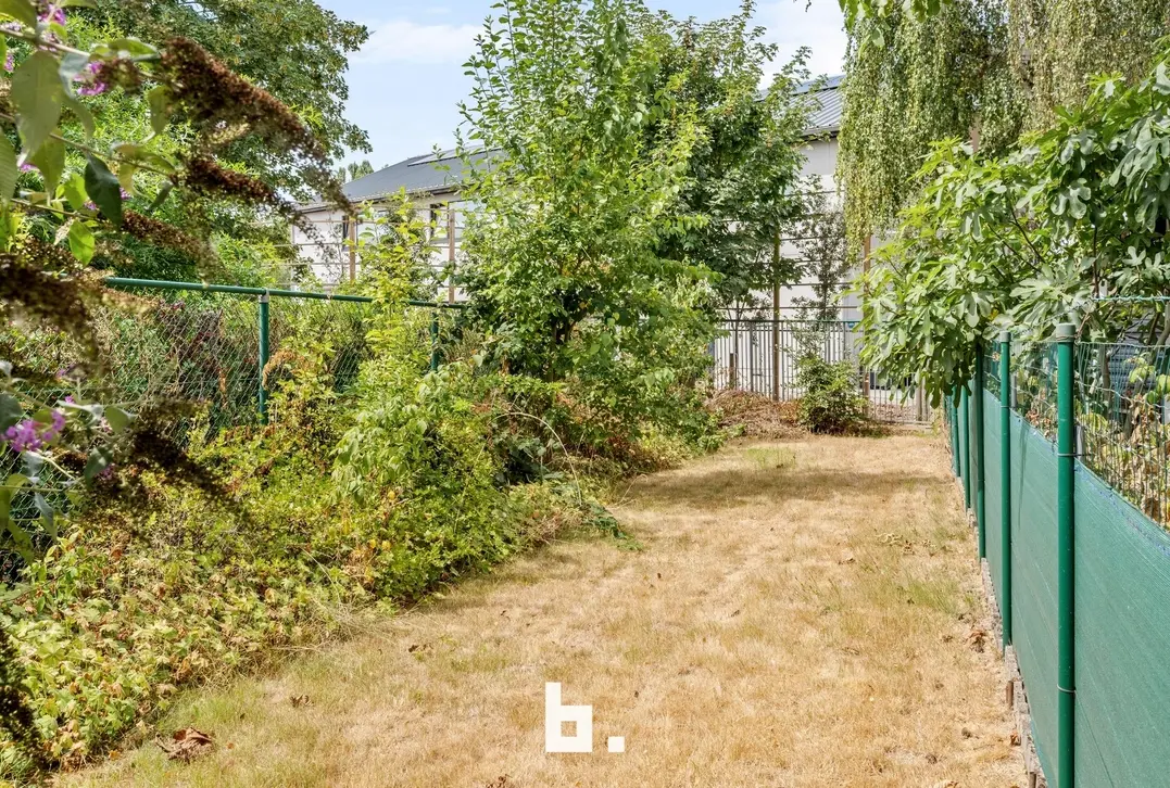 Woning met zeer veel potentieel te Kortrijk! - Kortrijk