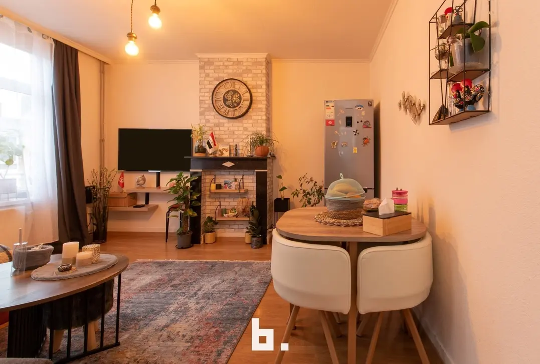 Opbrengsteigendom met drie 1 slaapkamer appartementen te centrum Oostende  - Oostende